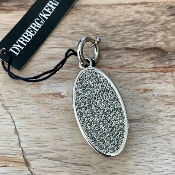 Dyrberg/Kern Seyferia Silver/Grey Swarovski crystal pendant - Picture 3 of 6